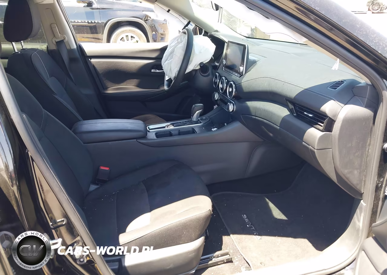 2025 Nissan Sentra Sv VIN:3N1AB8CV0SY267932 - 5