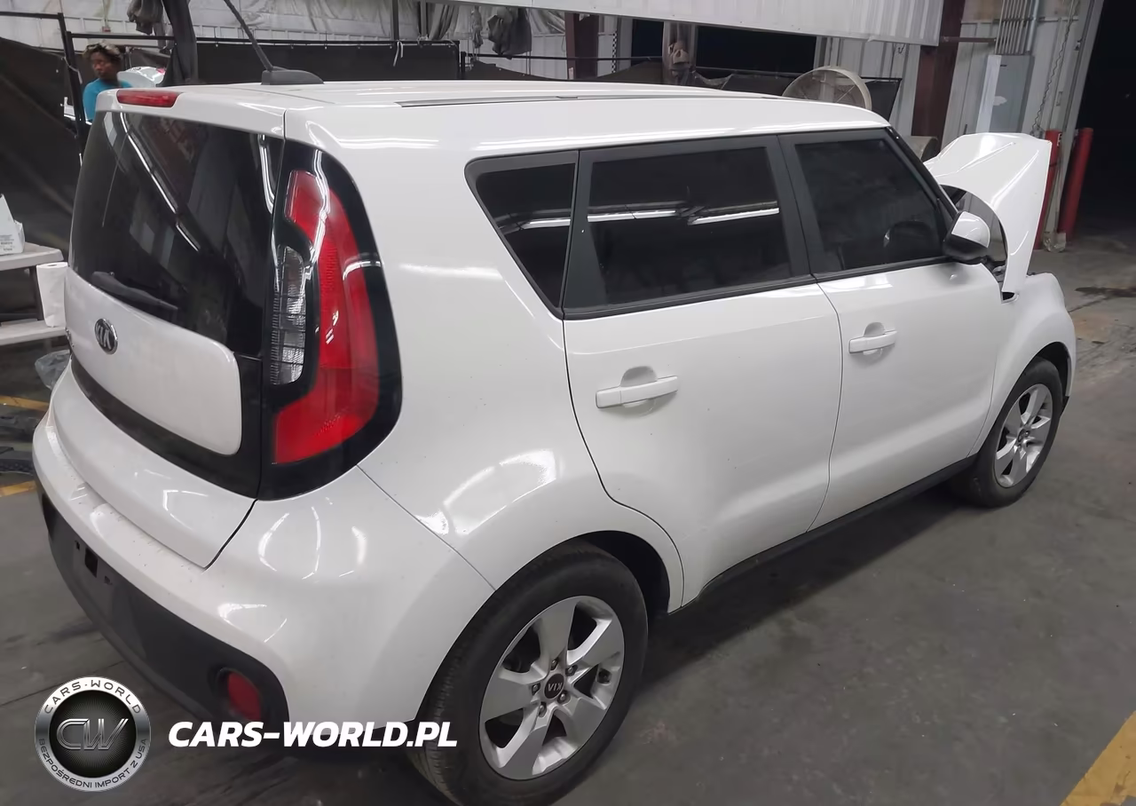 2018 Kia Soul VIN:KNDJN2A24J7583828 - 4