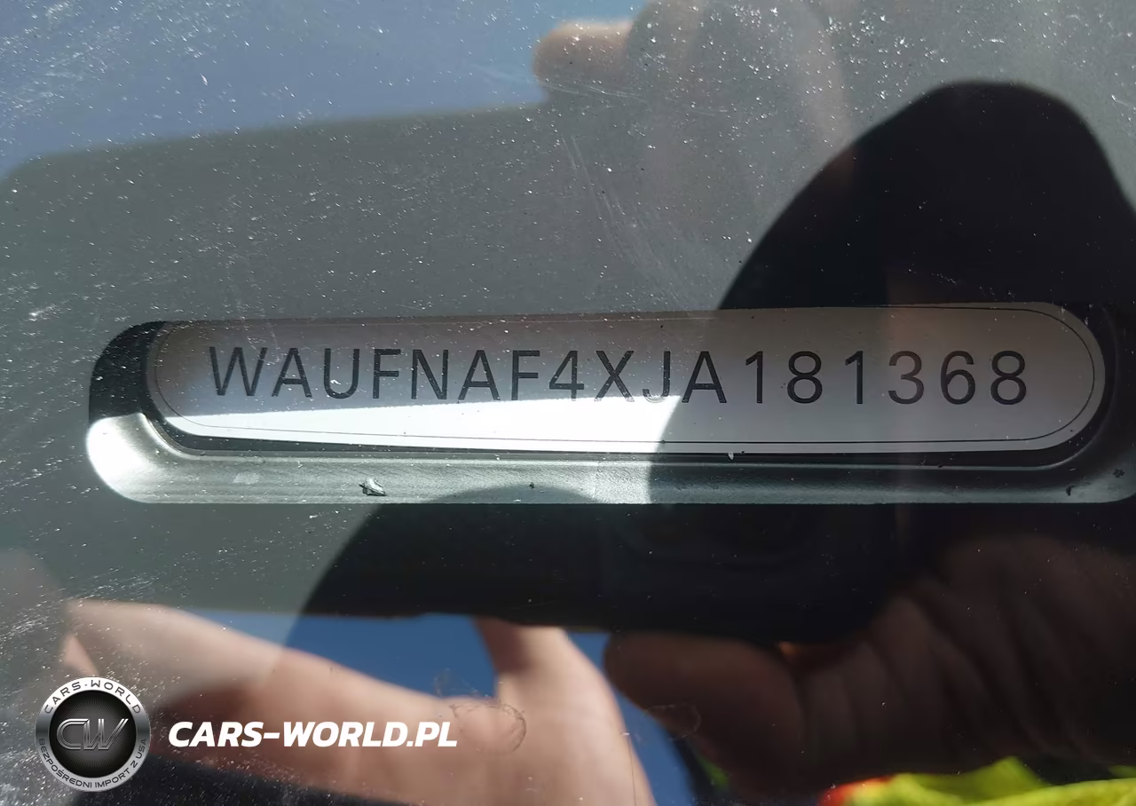 2018 Audi A4 2.0T Premium VIN:WAUFNAF4XJA181368 - 9