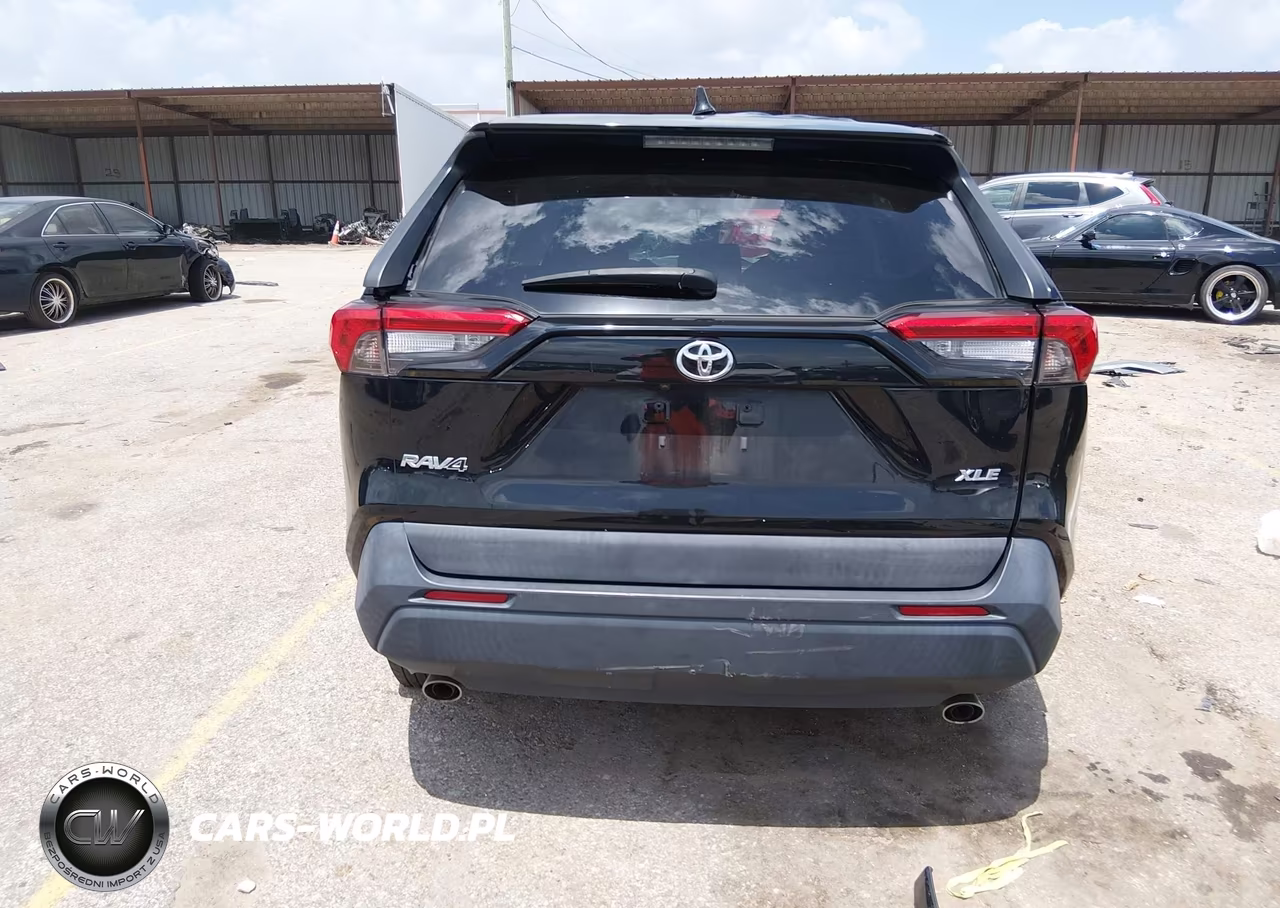 2021 Toyota Rav4 Xle VIN:2T3W1RFV5MC096886 - 17