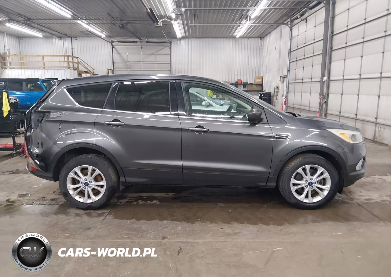 2017 Ford Escape Se VIN:1FMCU9GD8HUC68115 - 14