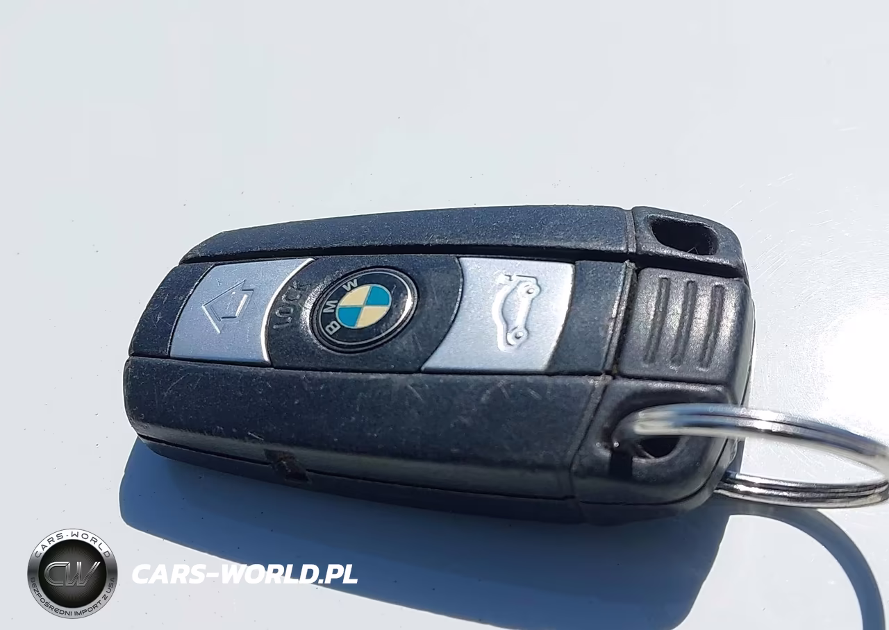 2007 BMW 550I VIN:WBANB53567CP05525 - 11