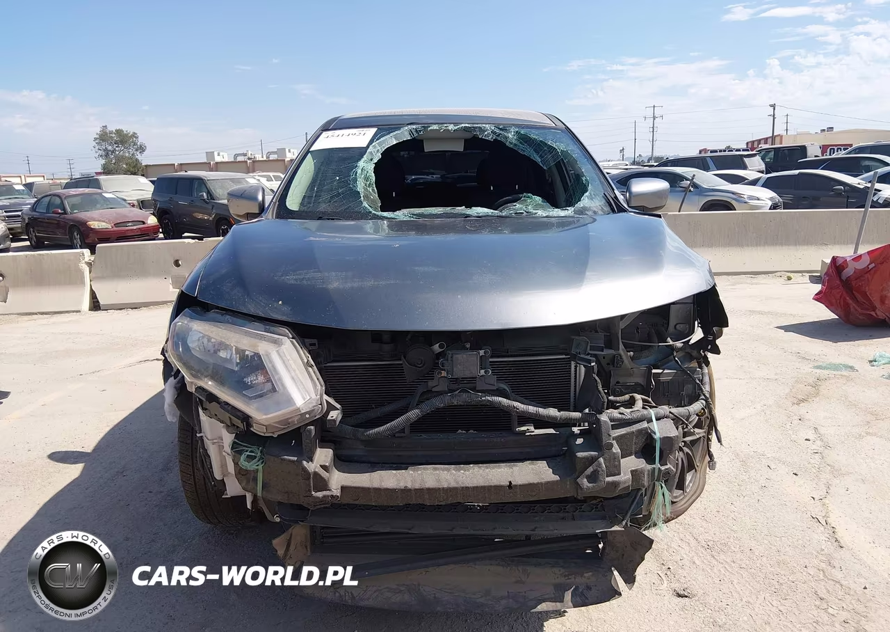 2018 Nissan Rogue S VIN:KNMAT2MT3JP618983 - 13