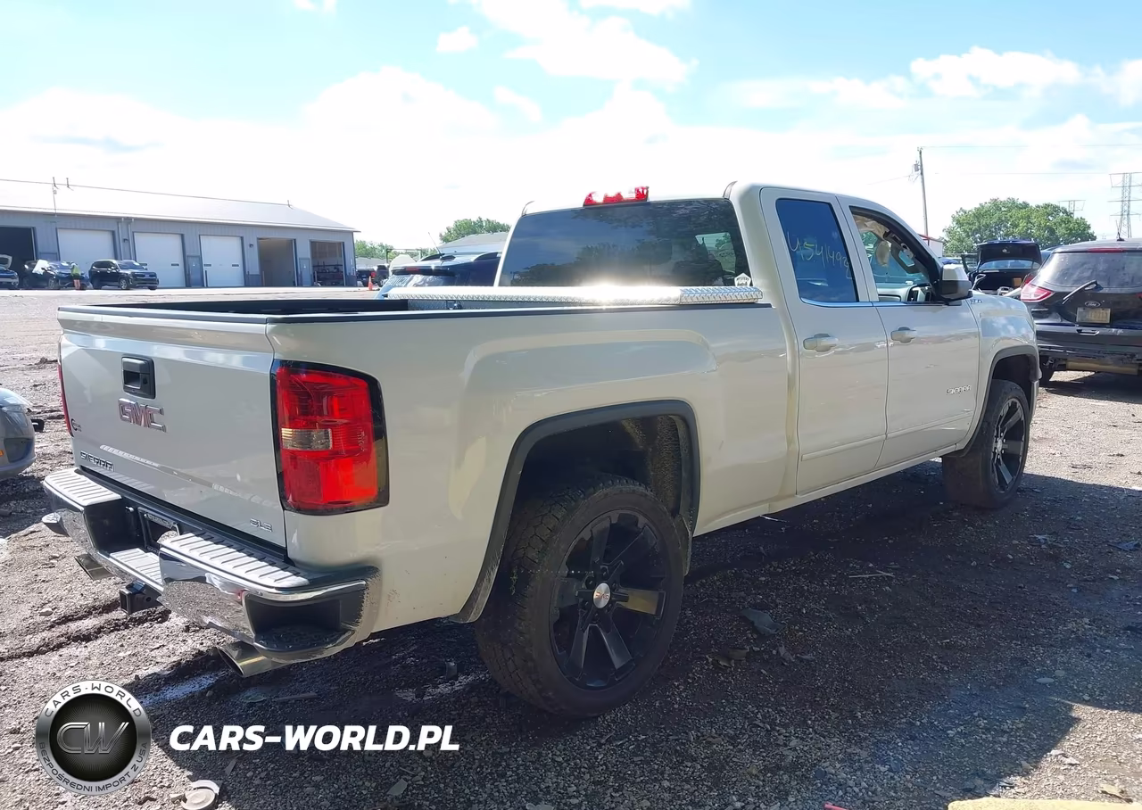 2015 GMC Sierra 1500 Sle VIN:1GTR1UEC8FZ350804 - 4