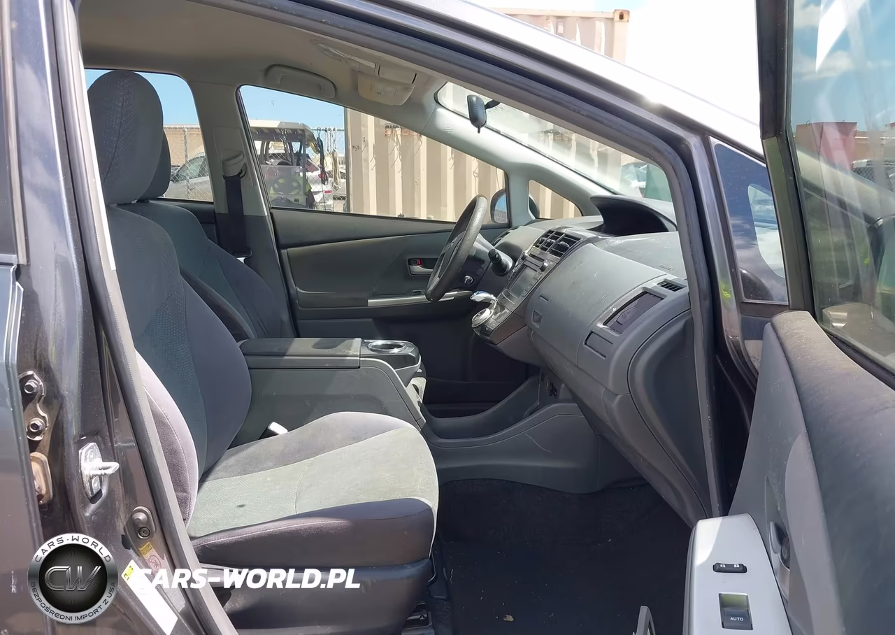 2013 Toyota Prius V Five-Three-Two VIN:JTDZN3EU6D3205574 - 5