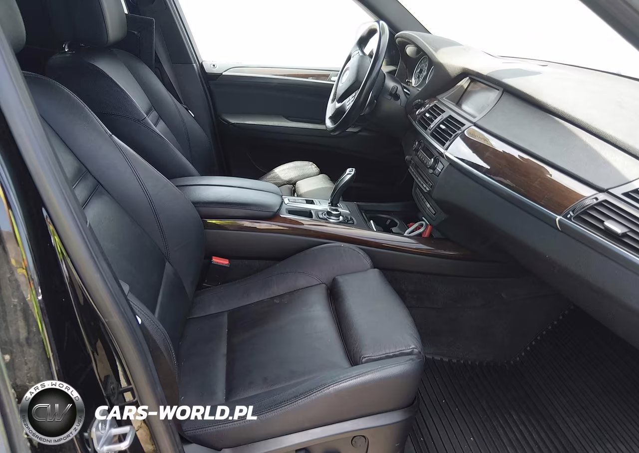 2013 BMW X5 xDrive50I VIN:5UXZV8C57D0C16210 - 5