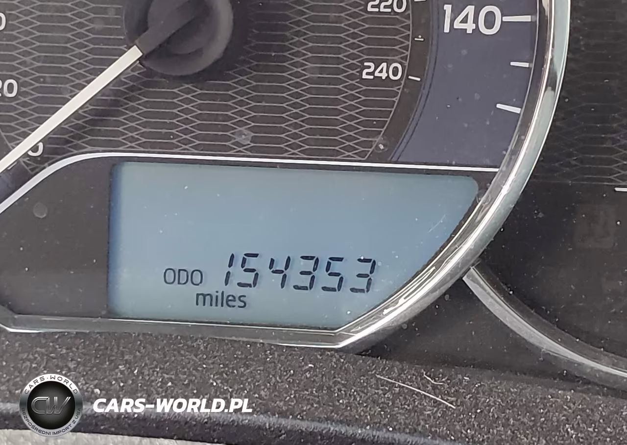 2015 Toyota Corolla Le VIN:2T1BURHE3FC348309 - 16