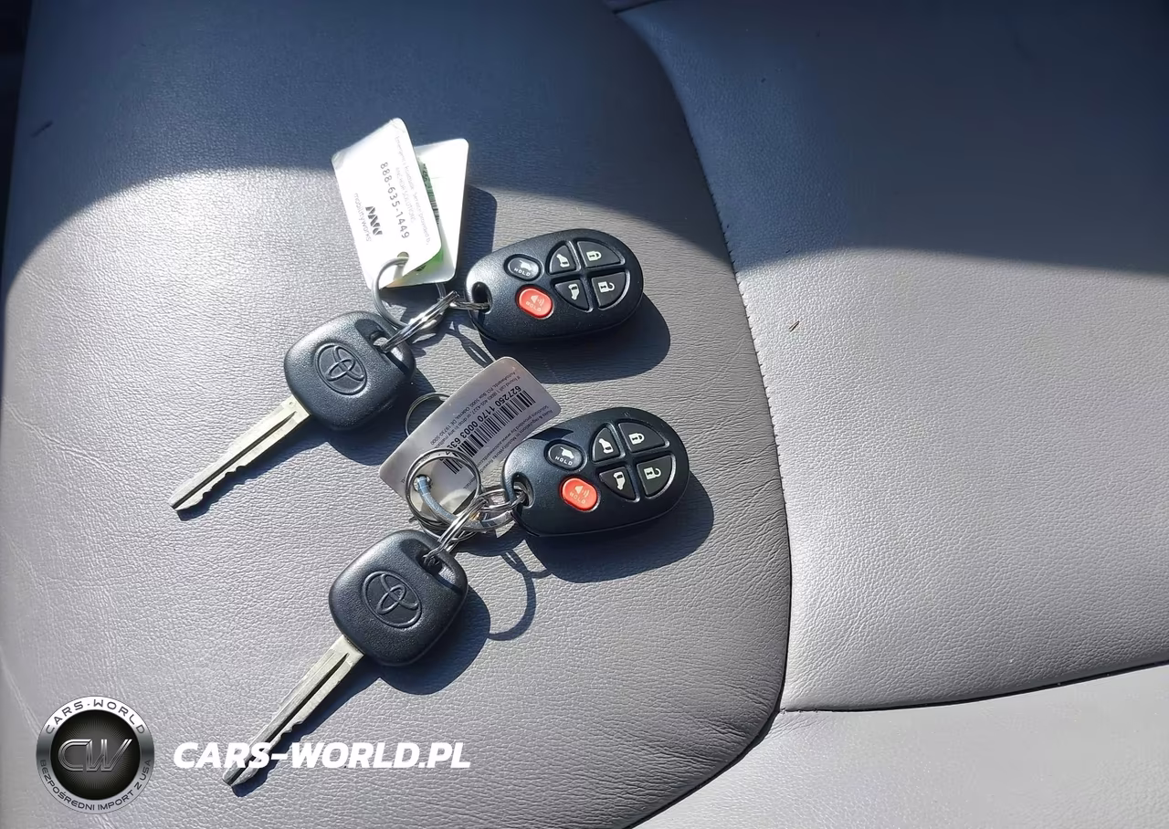2007 Toyota Sienna Xle Limited VIN:5TDZK22C57S063784 - 11