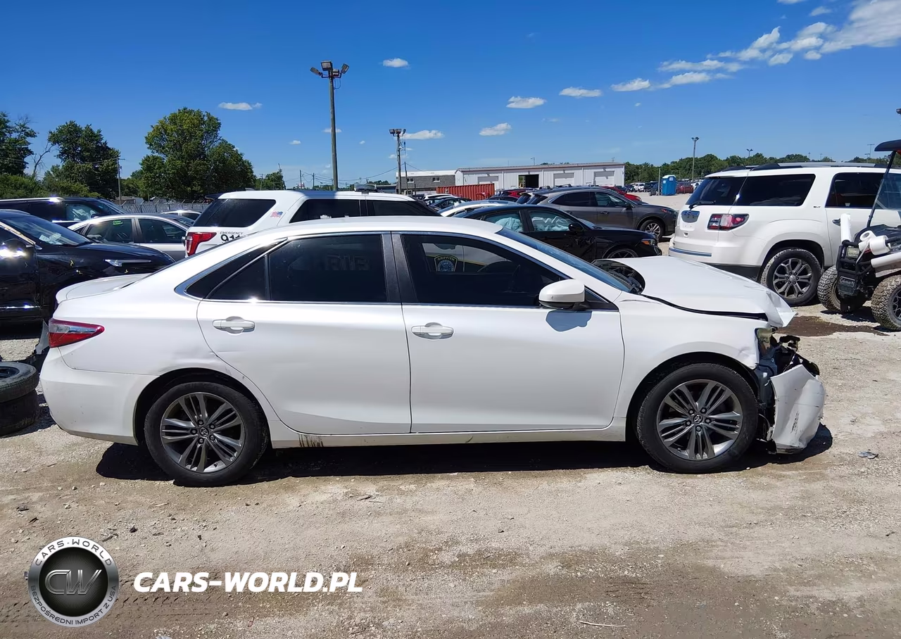 2017 Toyota Camry Se VIN:4T1BF1FKXHU318990 - 13