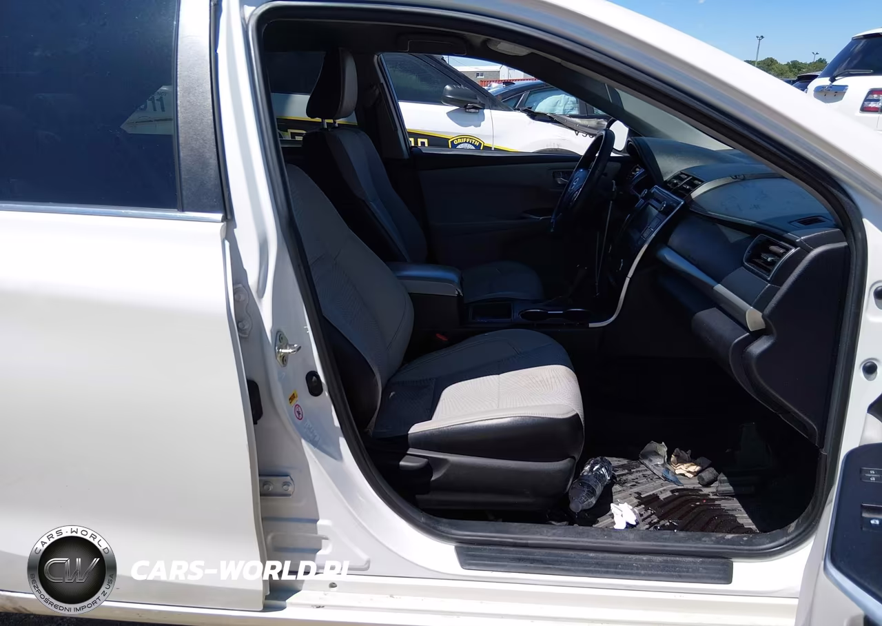 2017 Toyota Camry Se VIN:4T1BF1FKXHU318990 - 5