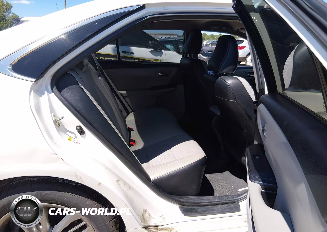 2017 Toyota Camry Se VIN:4T1BF1FKXHU318990 - 8