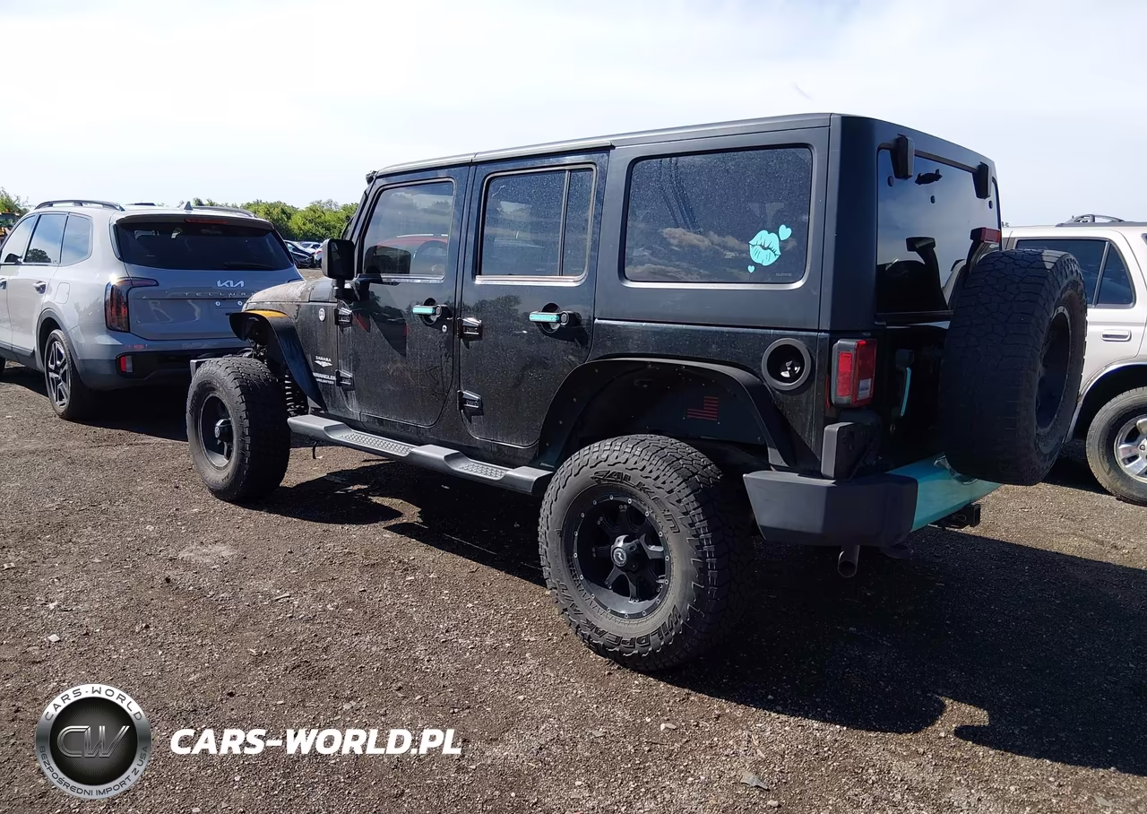 2011 Jeep Wrangler Unlimited Sahara VIN:1J4BA5H12BL587541 - 3