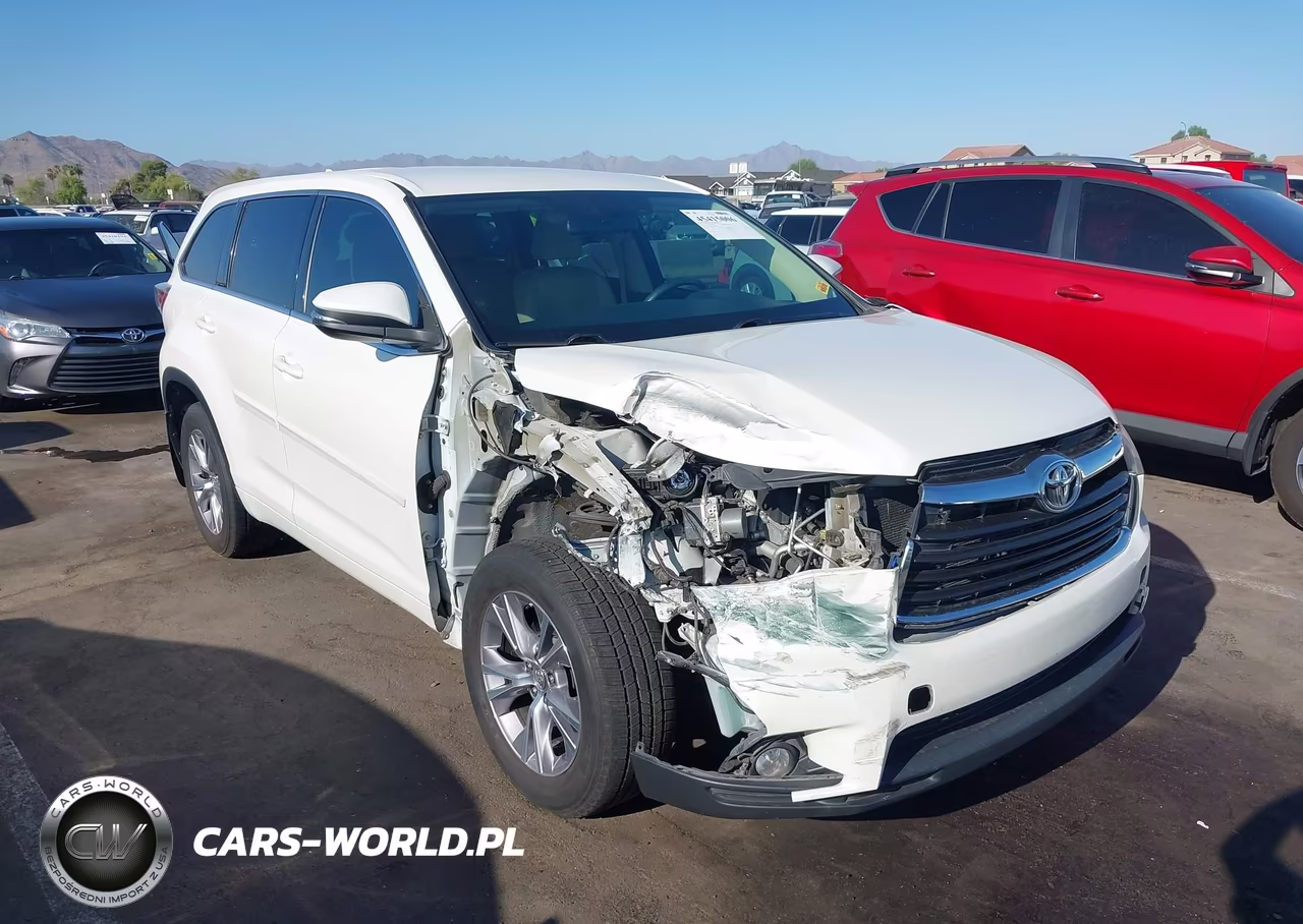 2015 Toyota Highlander Le Plus V6 – zdjęcie 1 z 18