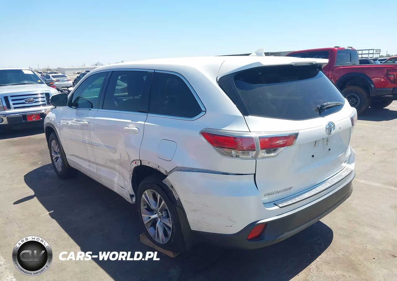 2015 Toyota Highlander Le Plus V6 VIN:5TDBKRFH1FS105379 - 3