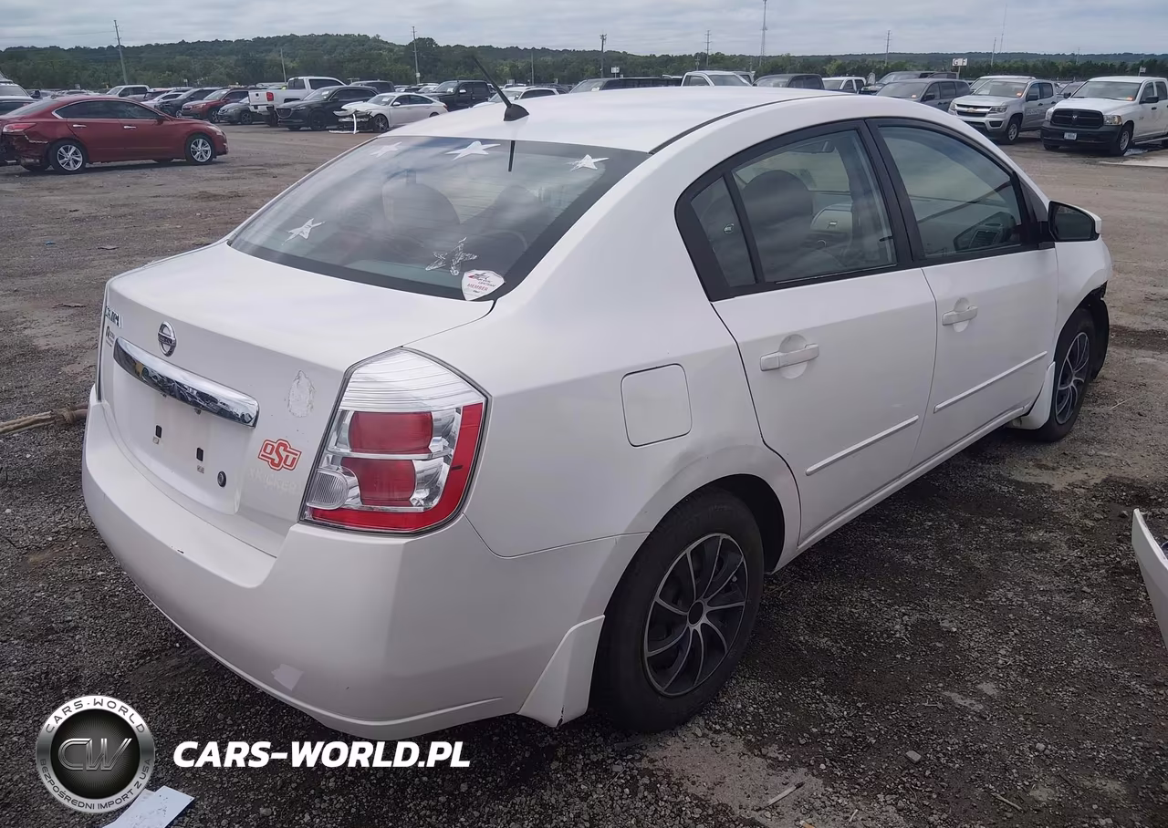 2010 Nissan Sentra 2.0 VIN:3N1AB6AP2AL714183 - 4