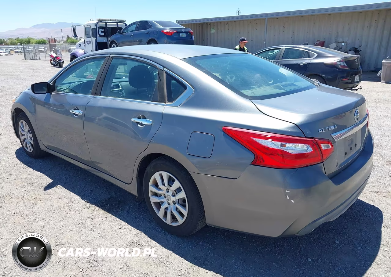 2017 Nissan Altima 2.5 S VIN:1N4AL3AP4HN358621 - 3