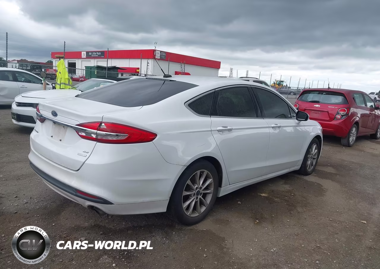2017 Ford Fusion Se VIN:3FA6P0HDXHR145674 - 4