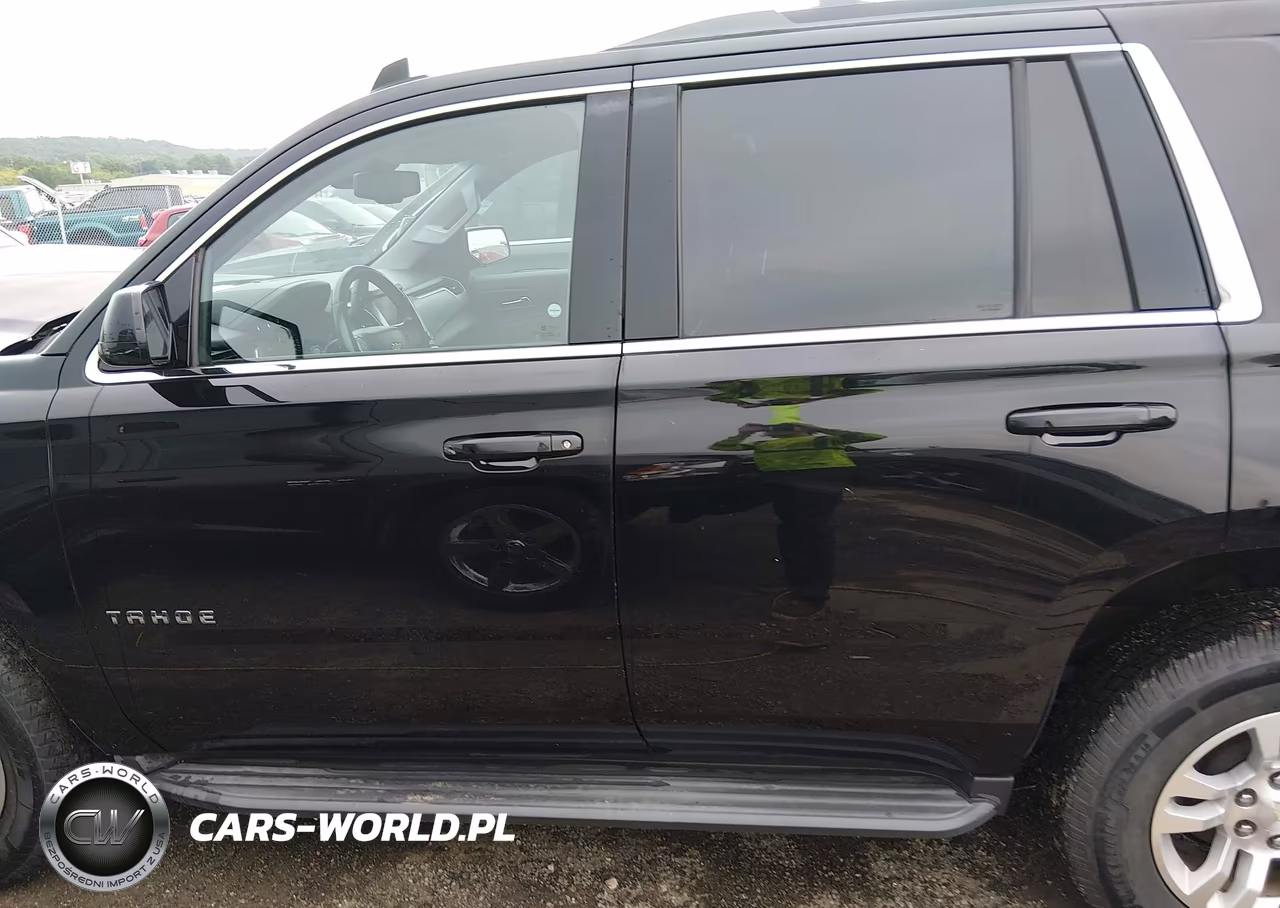2017 Chevrolet Tahoe Lt VIN:1GNSKBKC1HR145942 - 14