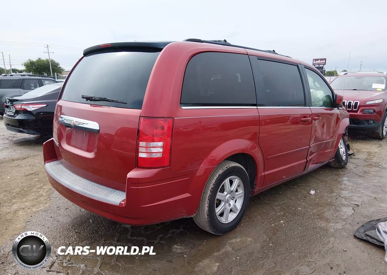 2008 Chrysler Town & Country Touring VIN:2A8HR54P78R648958 - 4