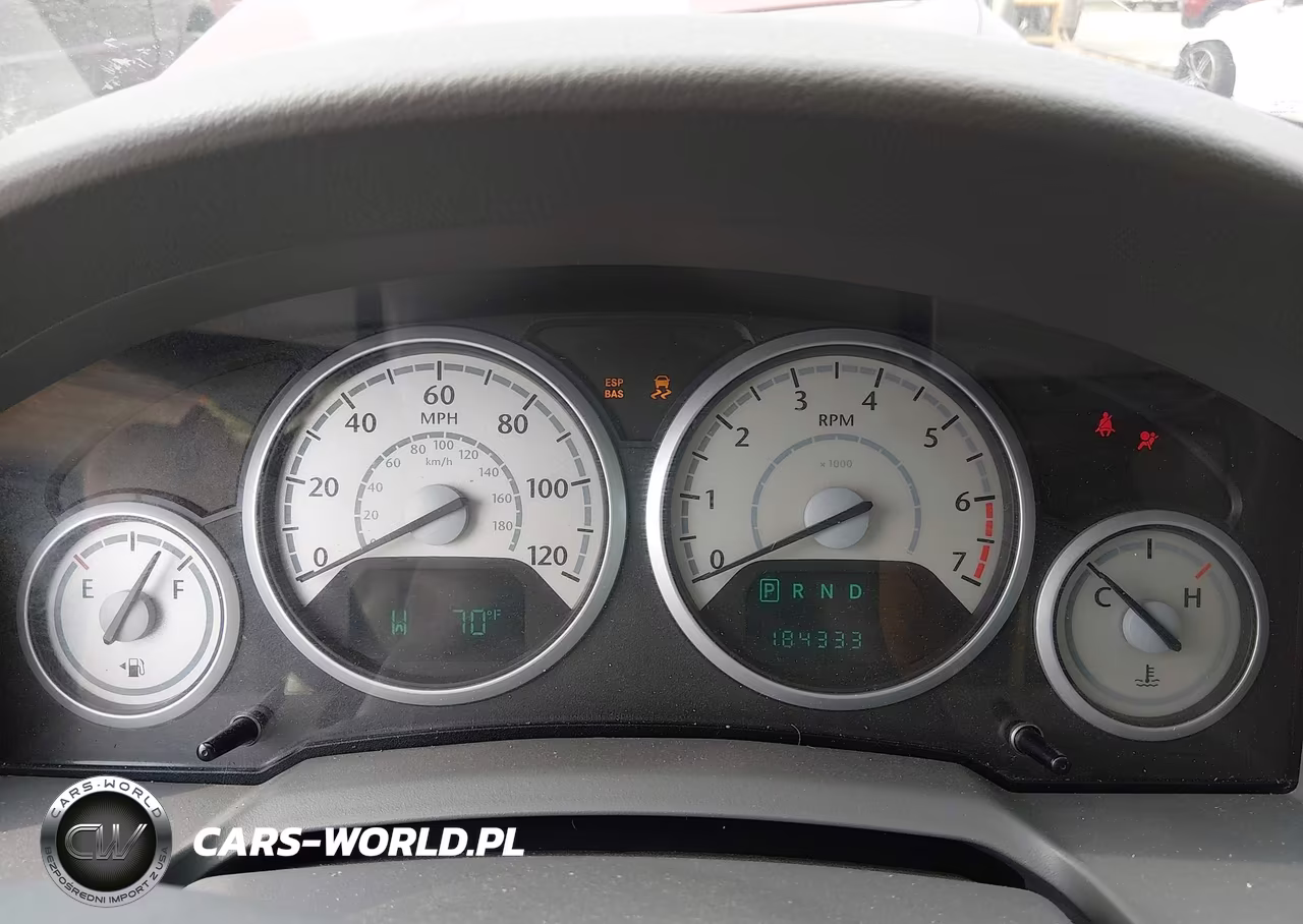 2008 Chrysler Town & Country Touring VIN:2A8HR54P78R648958 - 7
