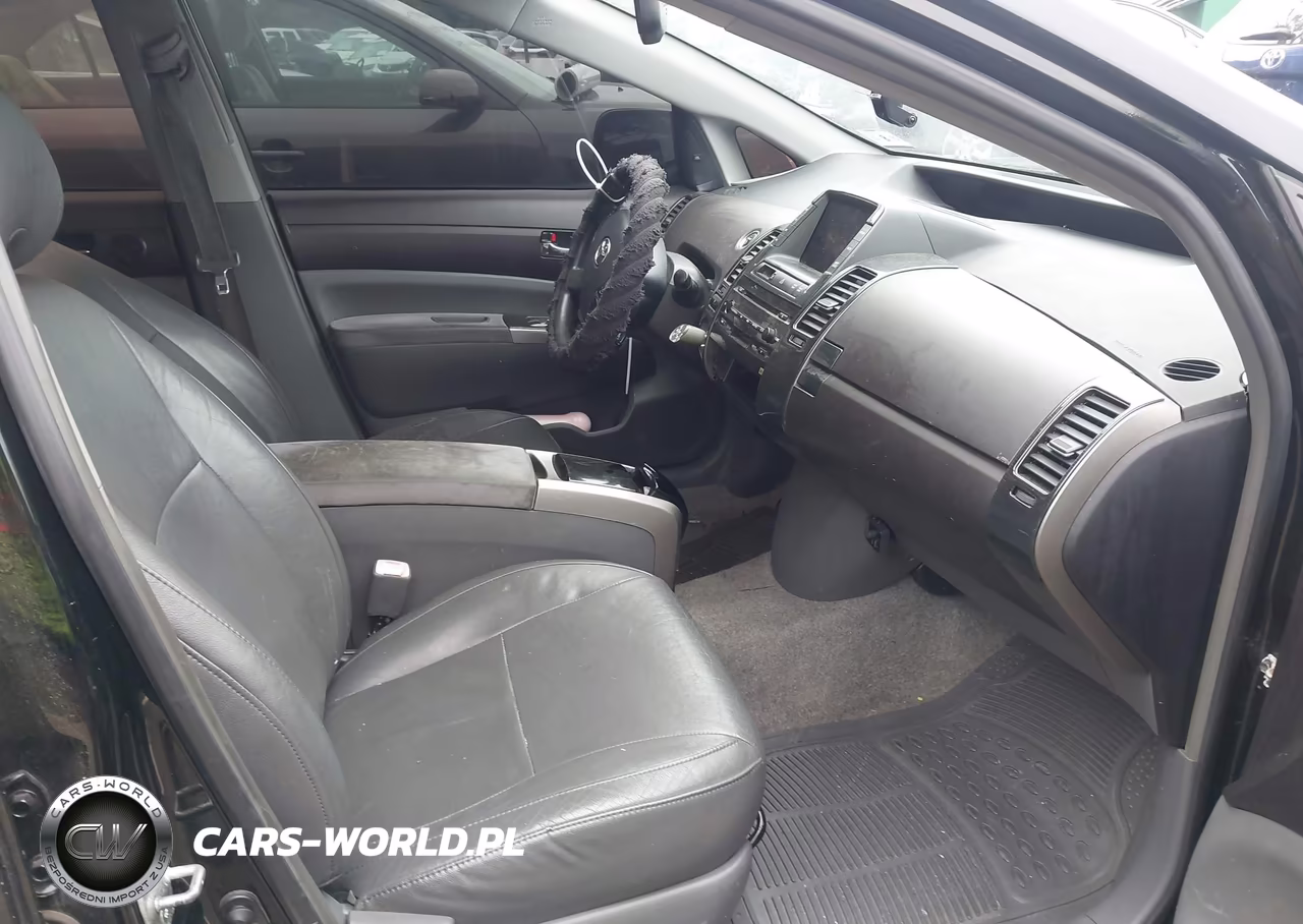 2005 Toyota Prius VIN:JTDKB20UX53008999 - 5