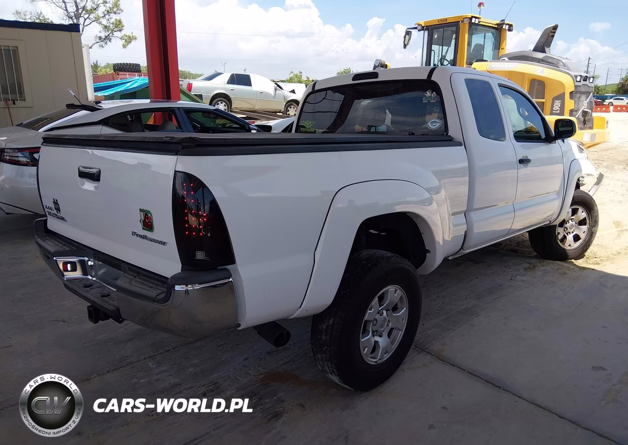 2009 Toyota Tacoma Prerunner V6 VIN:5TETU62N69Z635833 - 4