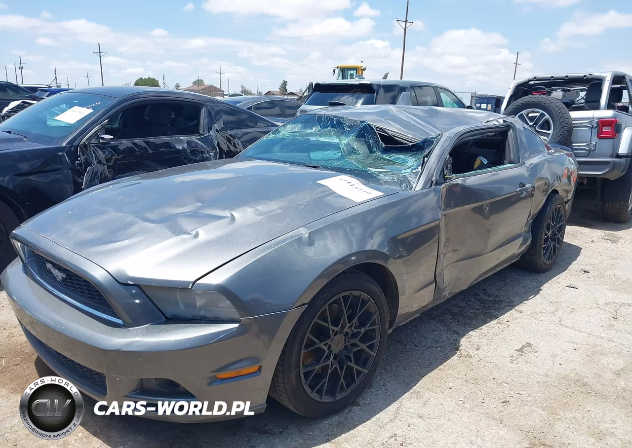 2014 Ford Mustang V6-V6 Premium VIN:1ZVBP8AM5E5302895 - 6