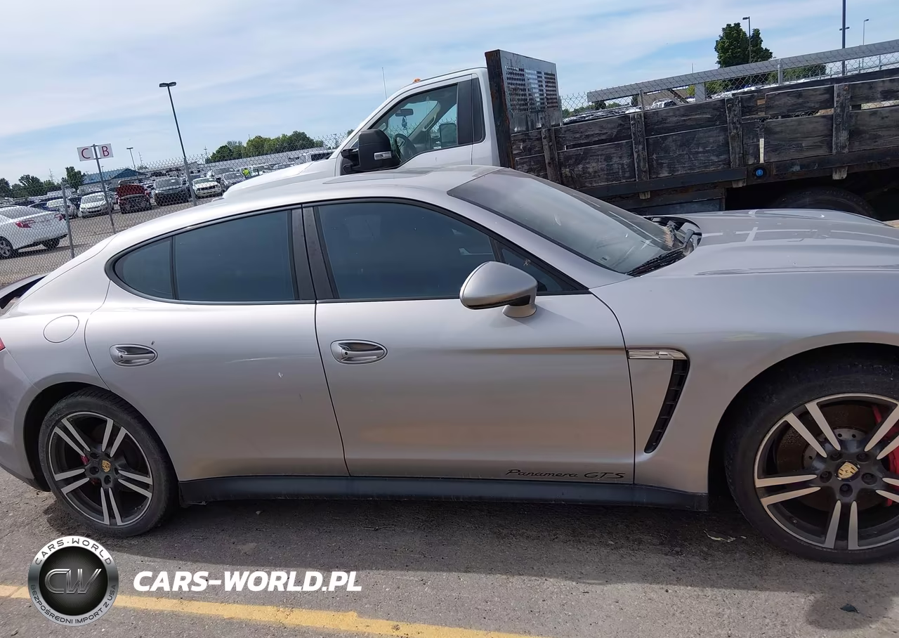 2013 Porsche Panamera Gts VIN:WP0AF2A71DL075143 - 13