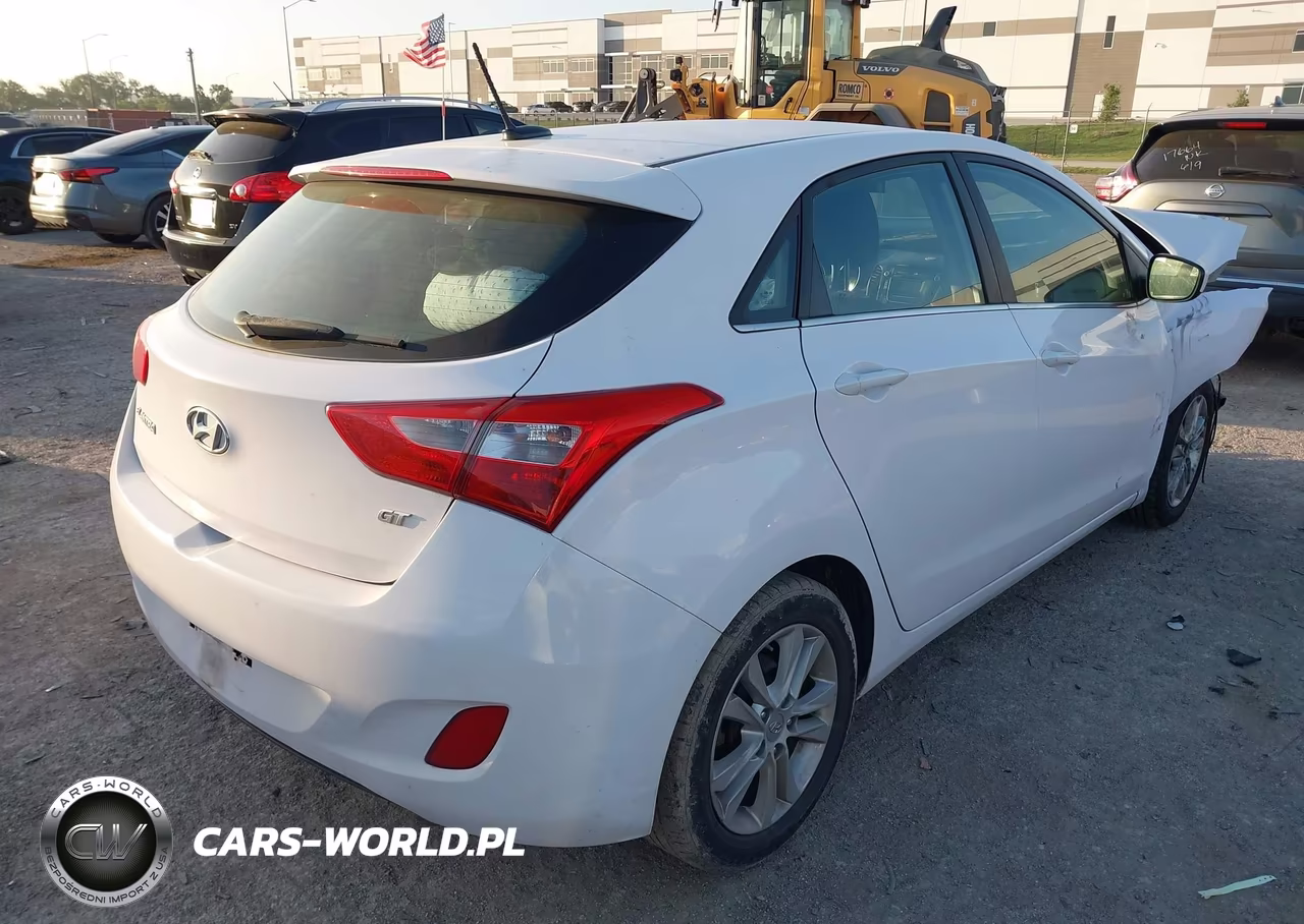 2015 Hyundai Elantra Gt VIN:KMHD35LH3FU248411 - 4