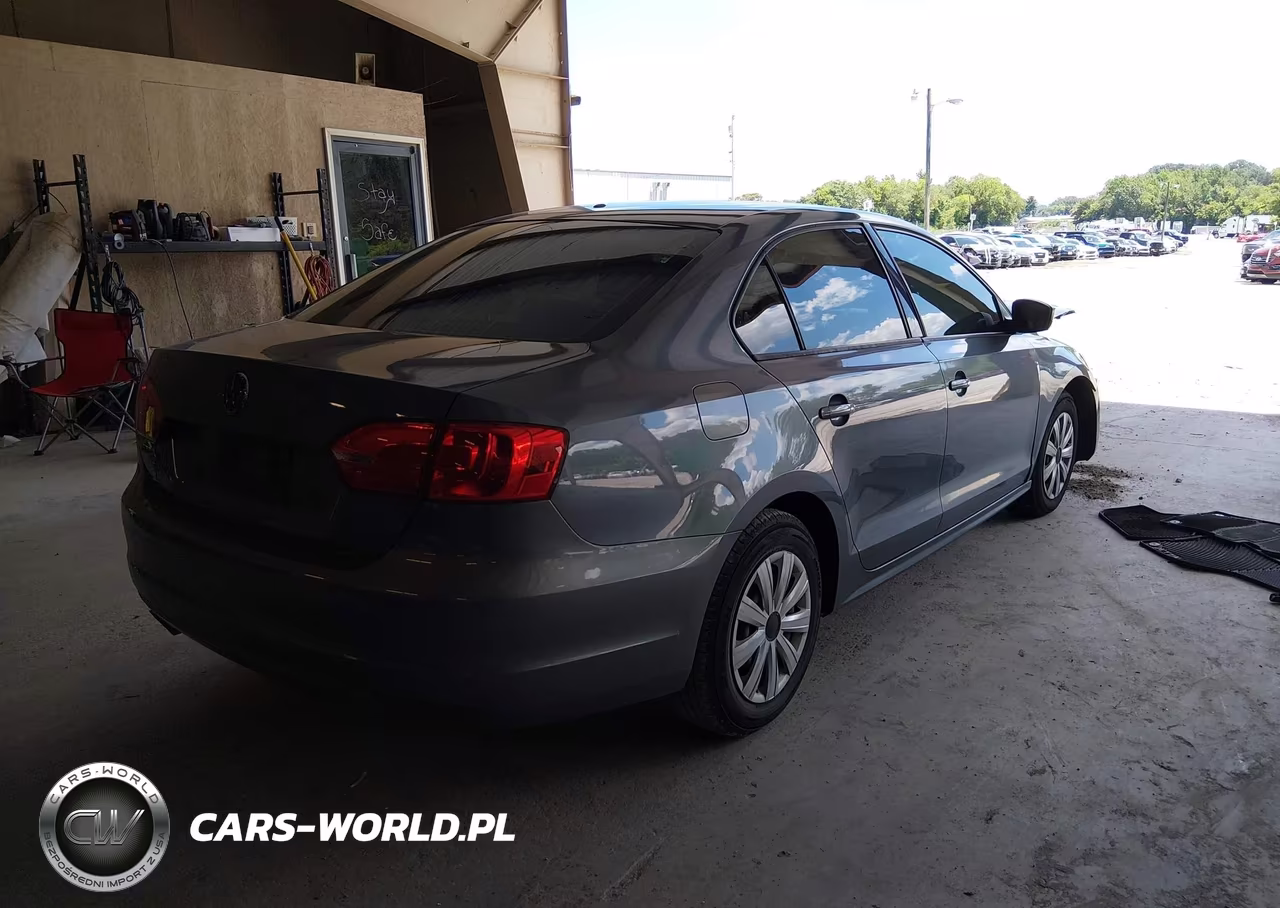 2014 Volkswagen Jetta 2.0L S VIN:3VW2K7AJ7EM322588 - 4