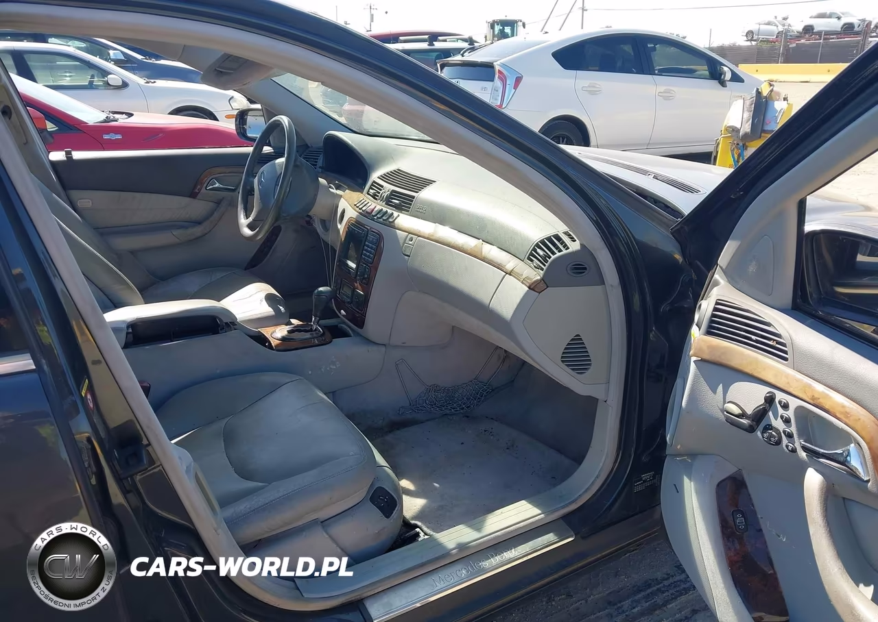 2000 Mercedes-Benz S 500 VIN:WDBNG75J3YA121461 - 5