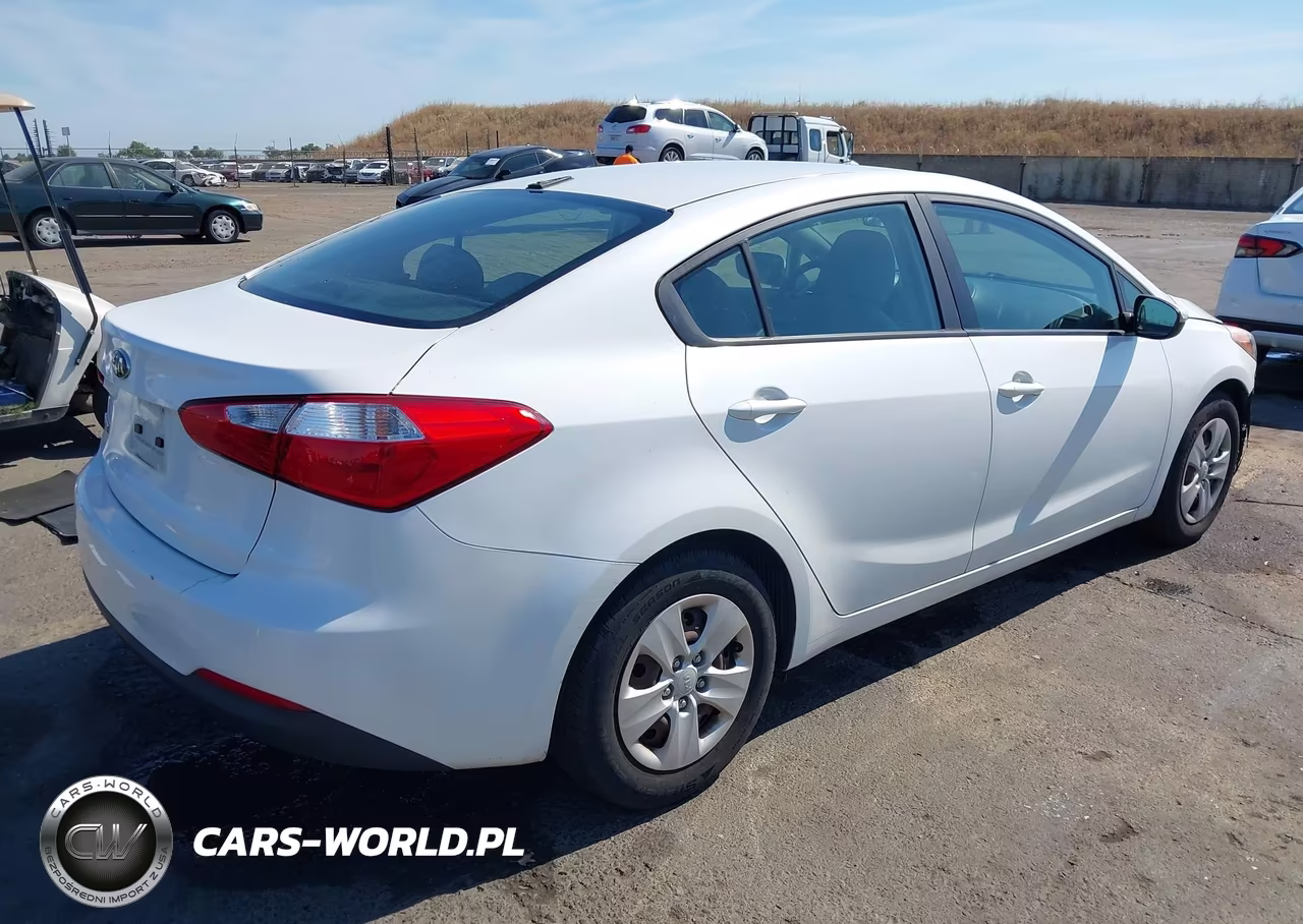 2015 Kia Forte Lx VIN:KNAFX4A67F5291623 - 4