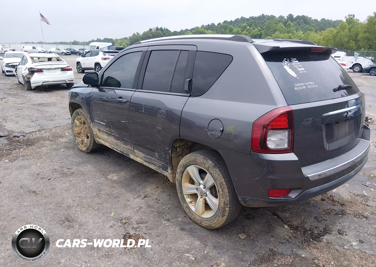 2015 Jeep Compass High Altitude Edition VIN:1C4NJCEA1FD264531 - 3