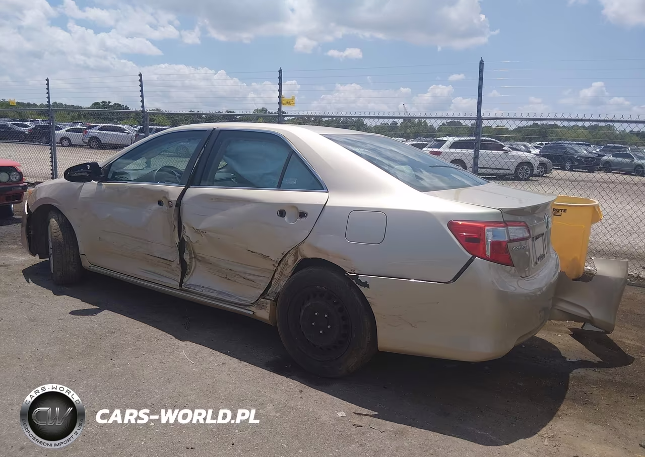 2012 Toyota Camry Le VIN:4T4BF1FKXCR183539 - 3