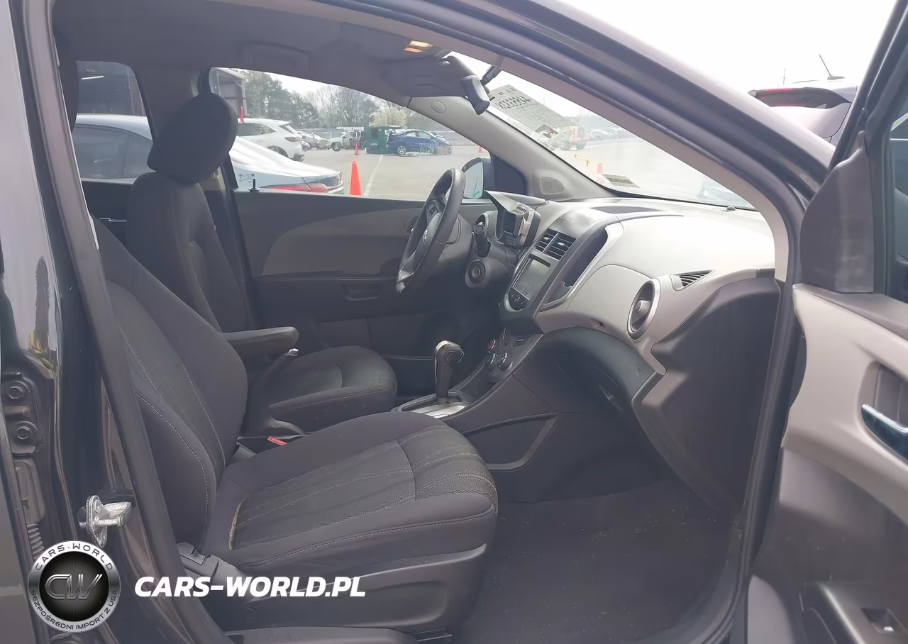 2015 Chevrolet Sonic Lt Auto VIN:1G1JC5SH2F4174903 - 5