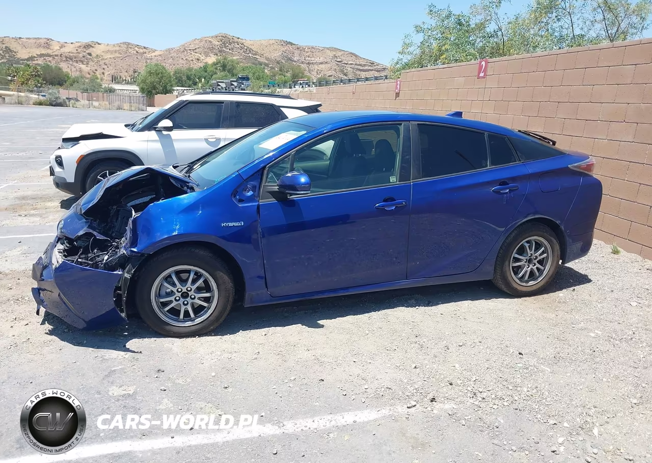 2018 Toyota Prius Two VIN:JTDKBRFU0J3060491 - 14