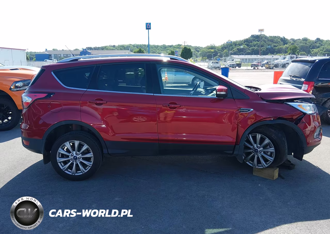 2018 Ford Escape Titanium VIN:1FMCU0J99JUD20843 - 13
