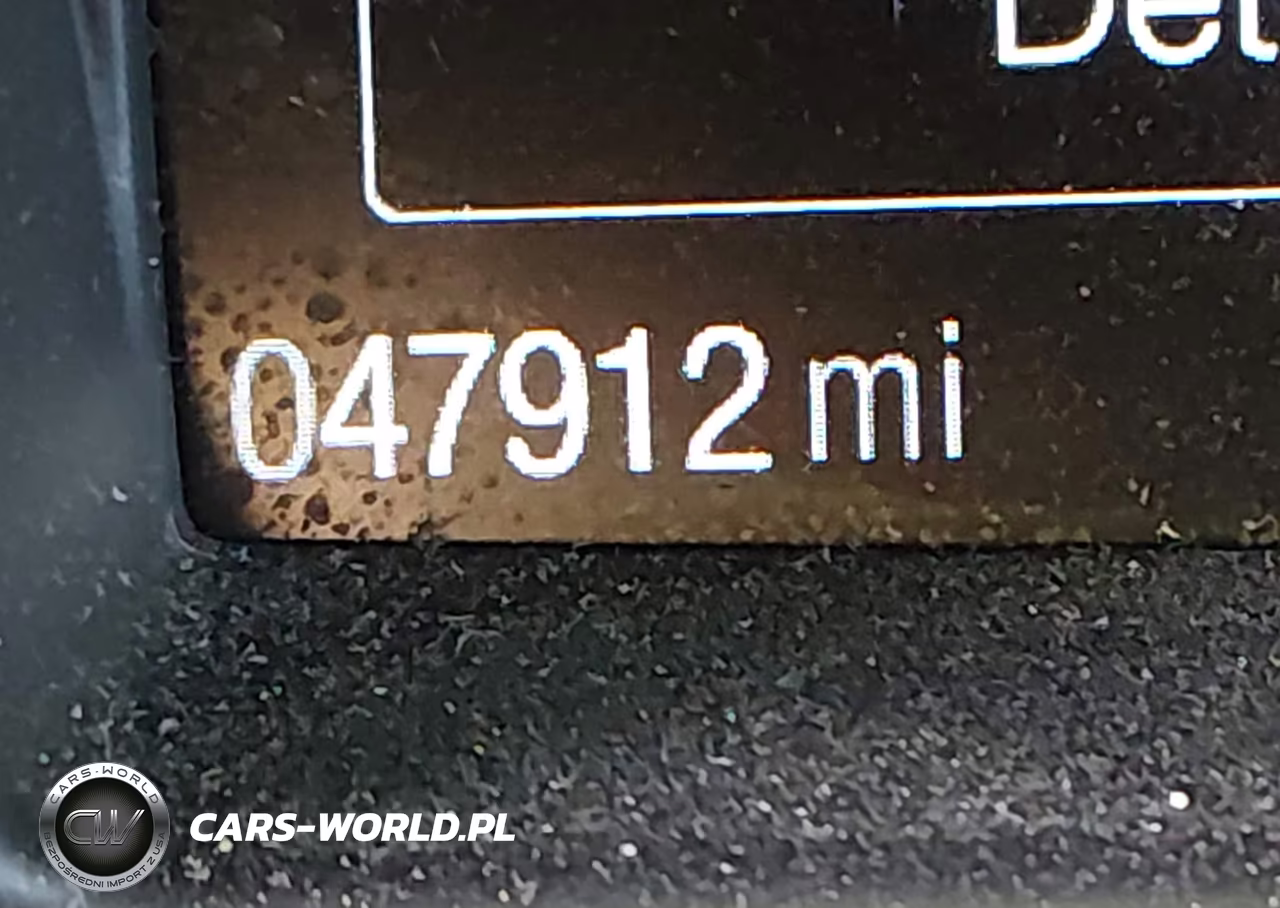 2018 Ford Escape Titanium VIN:1FMCU0J99JUD20843 - 15