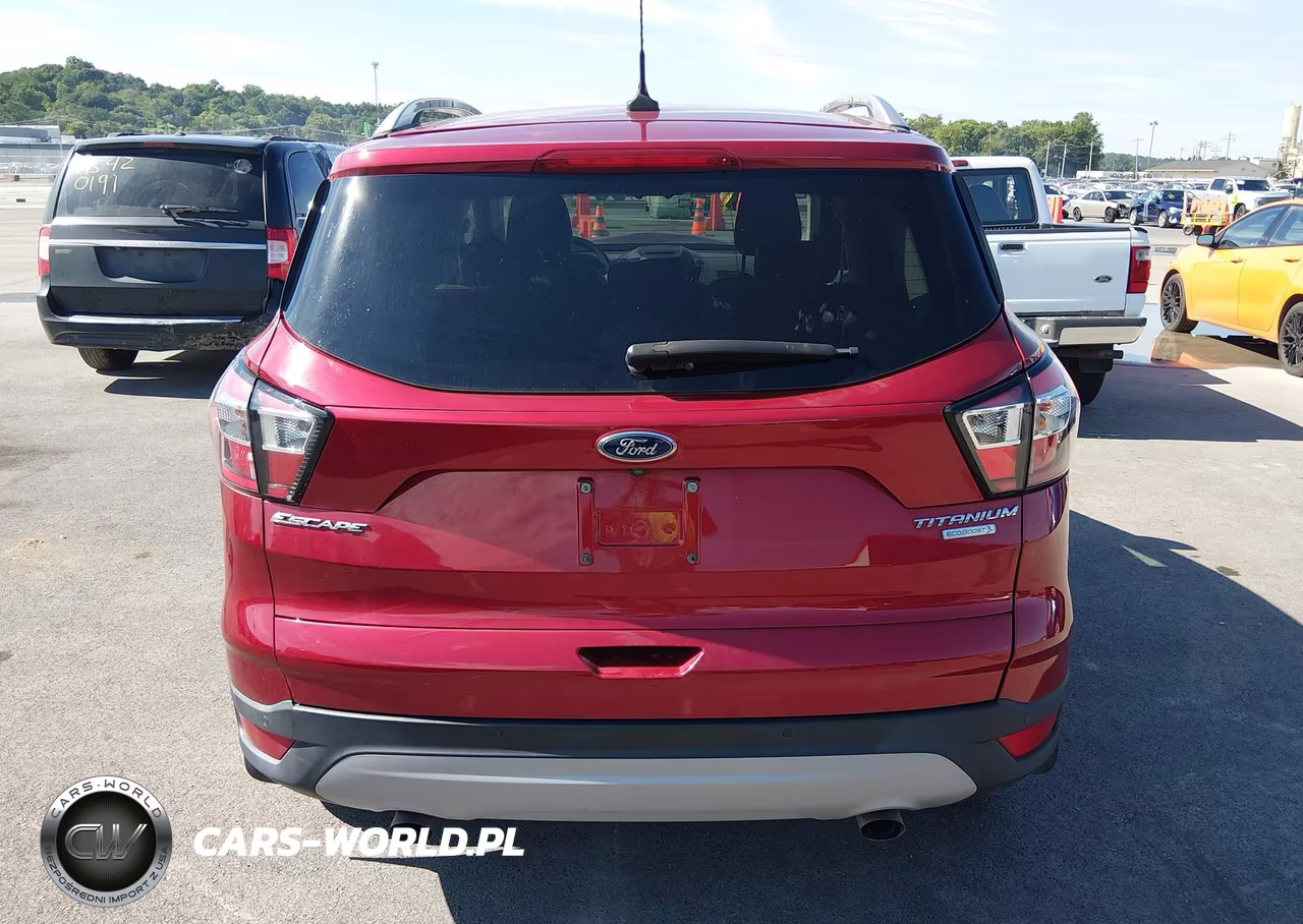 2018 Ford Escape Titanium VIN:1FMCU0J99JUD20843 - 16
