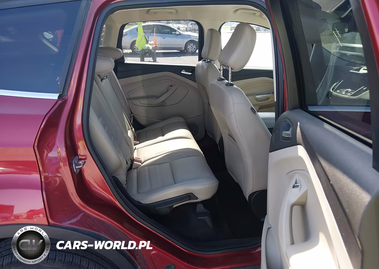 2018 Ford Escape Titanium VIN:1FMCU0J99JUD20843 - 8