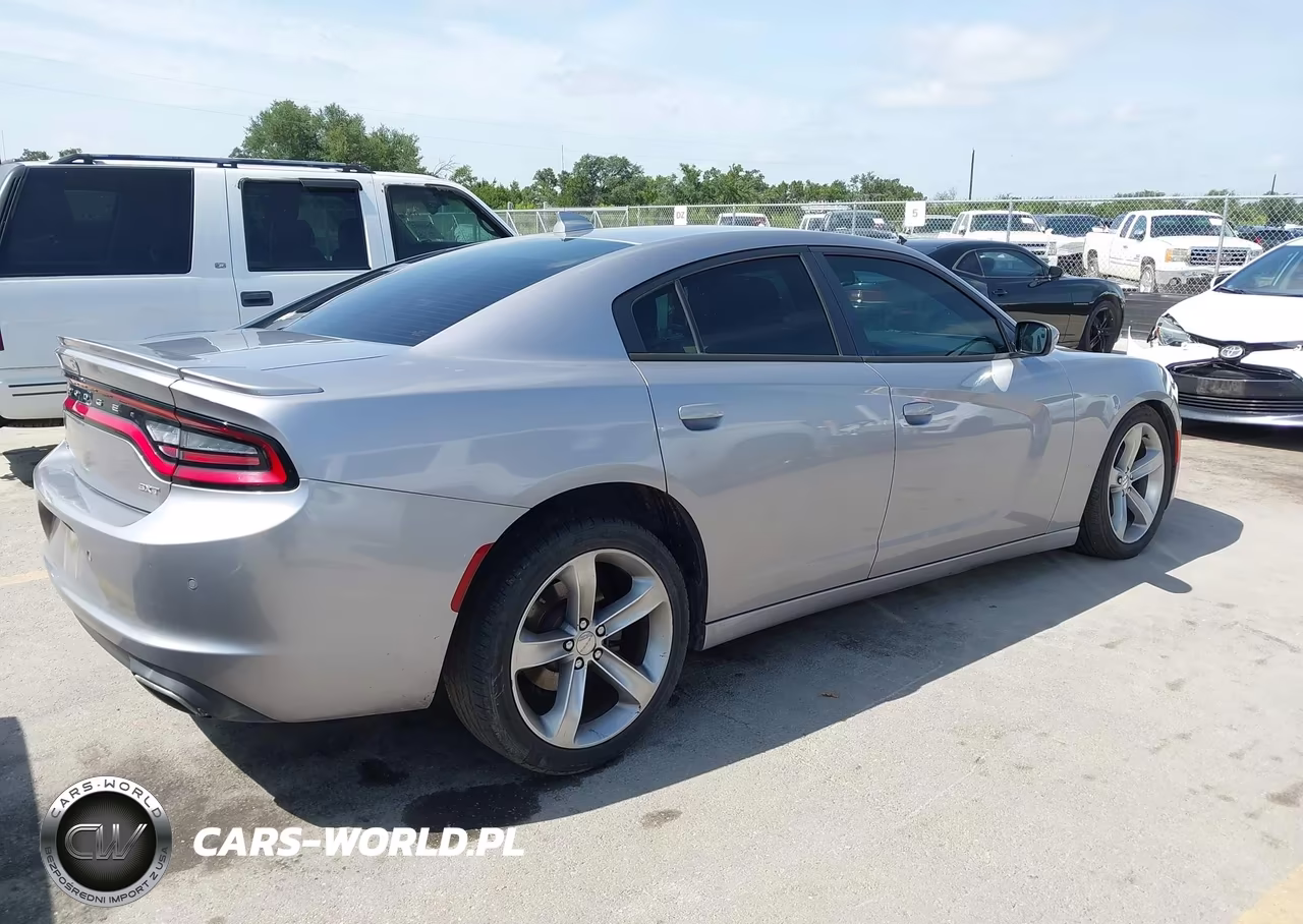 2015 Dodge Charger Sxt VIN:2C3CDXHG6FH724960 - 4