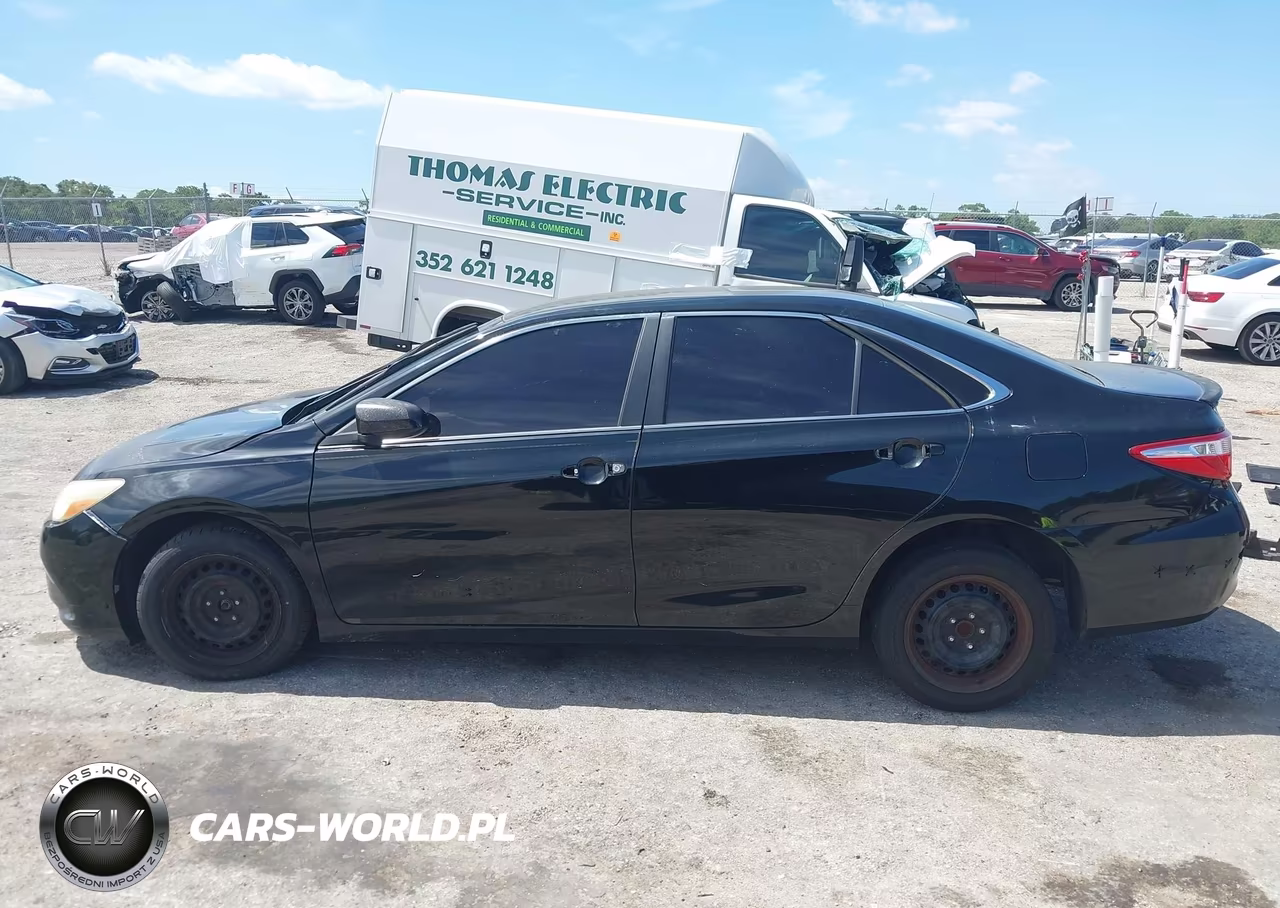 2016 Toyota Camry Le VIN:4T4BF1FK8GR549696 - 14