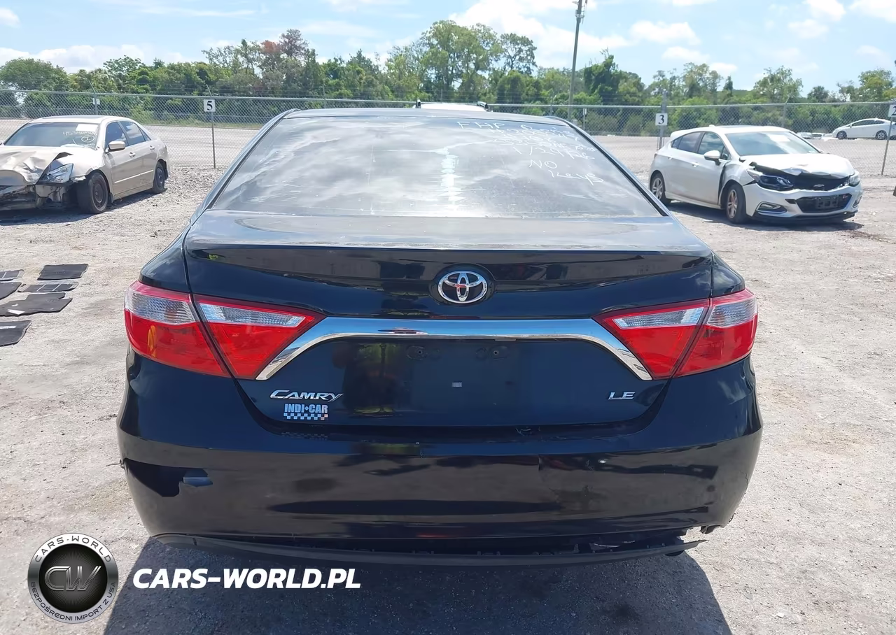 2016 Toyota Camry Le VIN:4T4BF1FK8GR549696 - 16