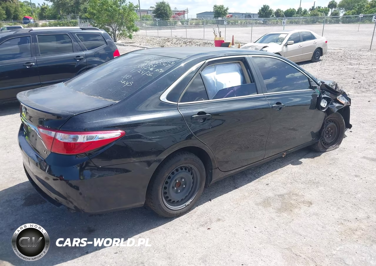 2016 Toyota Camry Le VIN:4T4BF1FK8GR549696 - 4