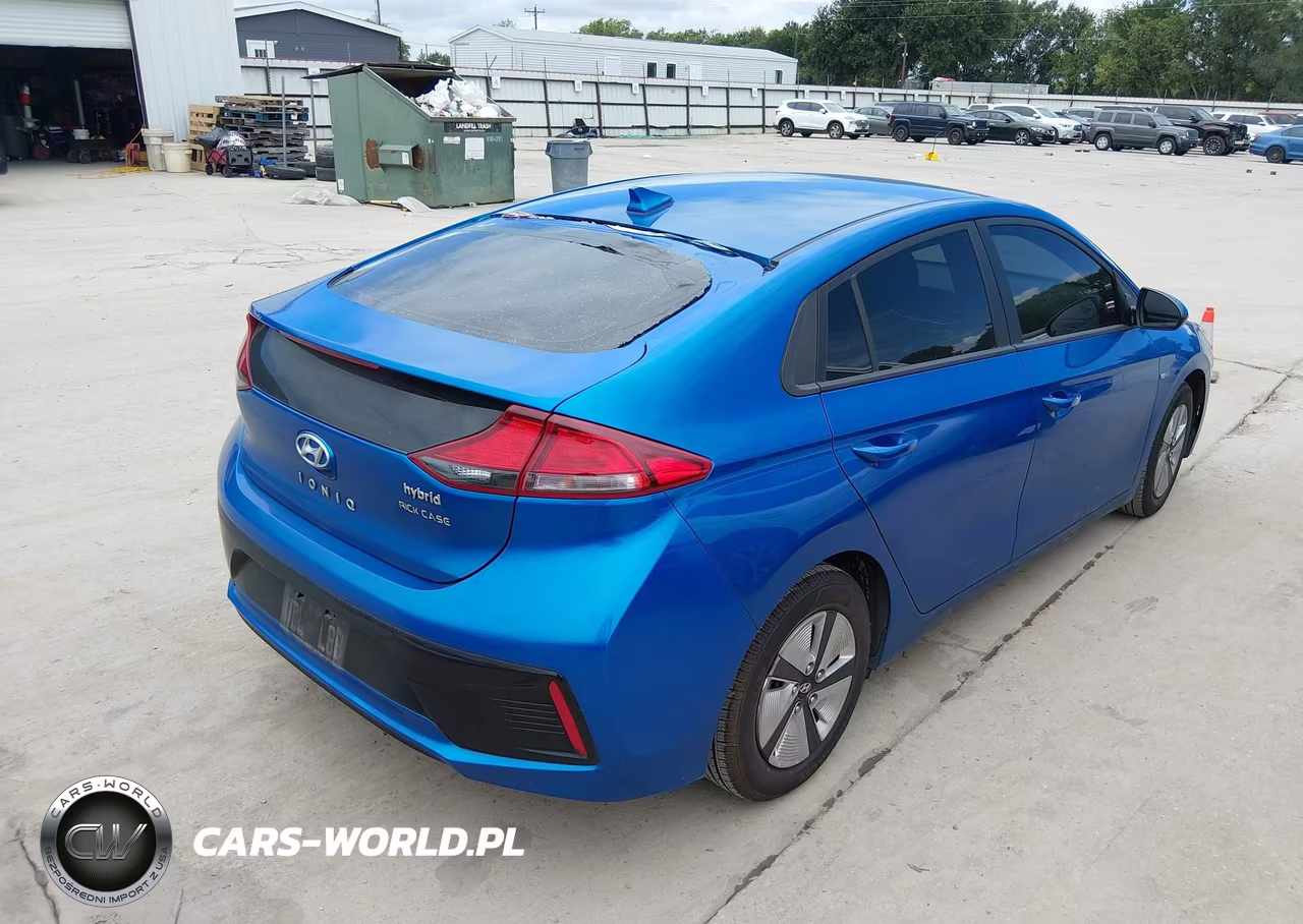 2017 Hyundai Ioniq Hybrid Blue VIN:KMHC65LC4HU045554 - 4