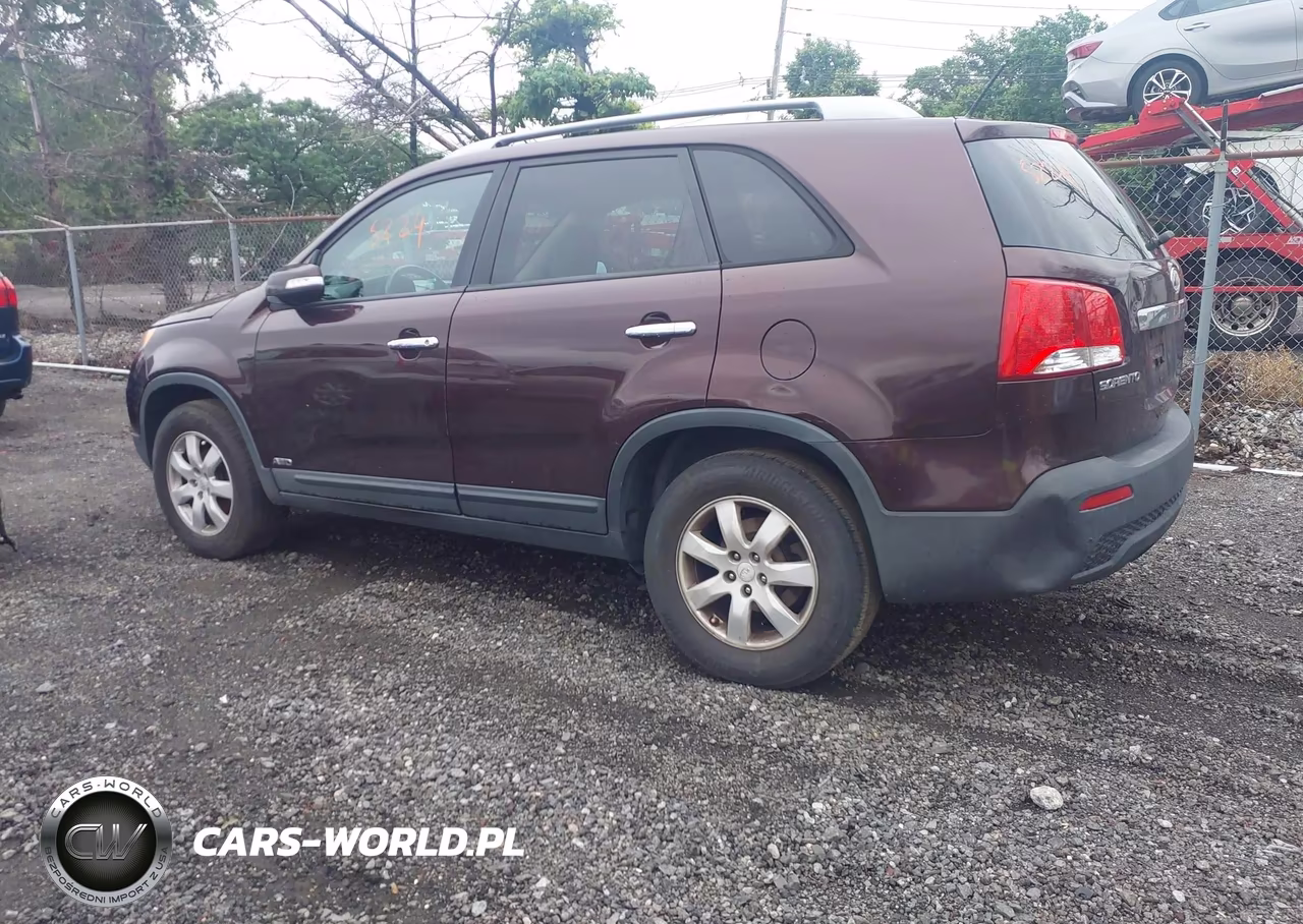 2011 Kia Sorento Lx V6 VIN:5XYKTDA24BG166090 - 3