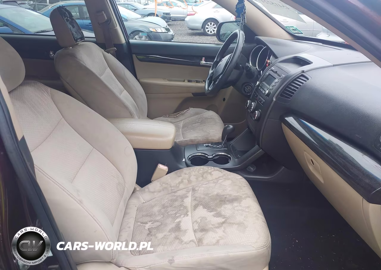 2011 Kia Sorento Lx V6 VIN:5XYKTDA24BG166090 - 5