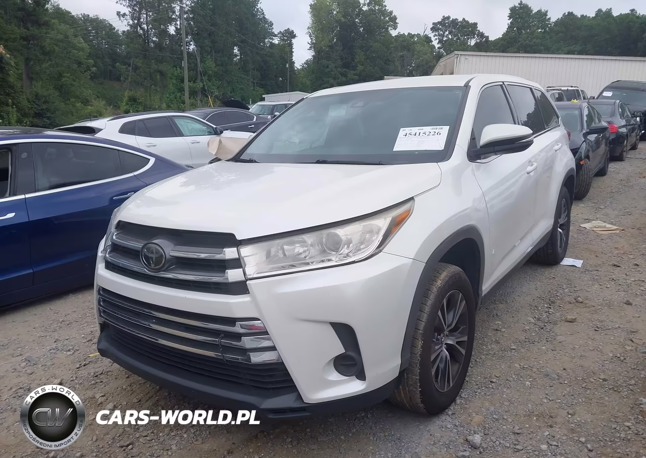 2019 Toyota Highlander Le VIN:5TDZARFH6KS047037 - 2