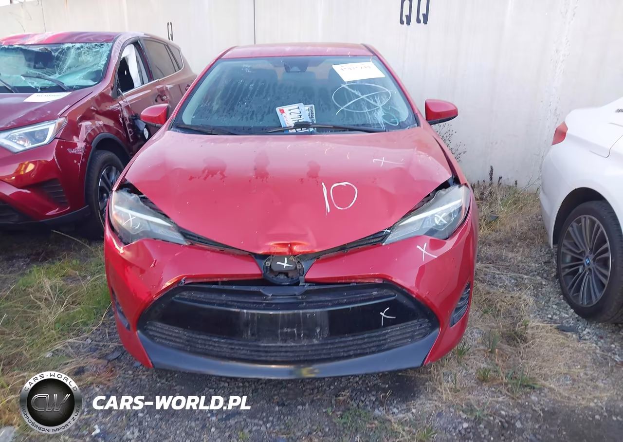 2018 Toyota Corolla Le VIN:5YFBURHE9JP825494 - 13