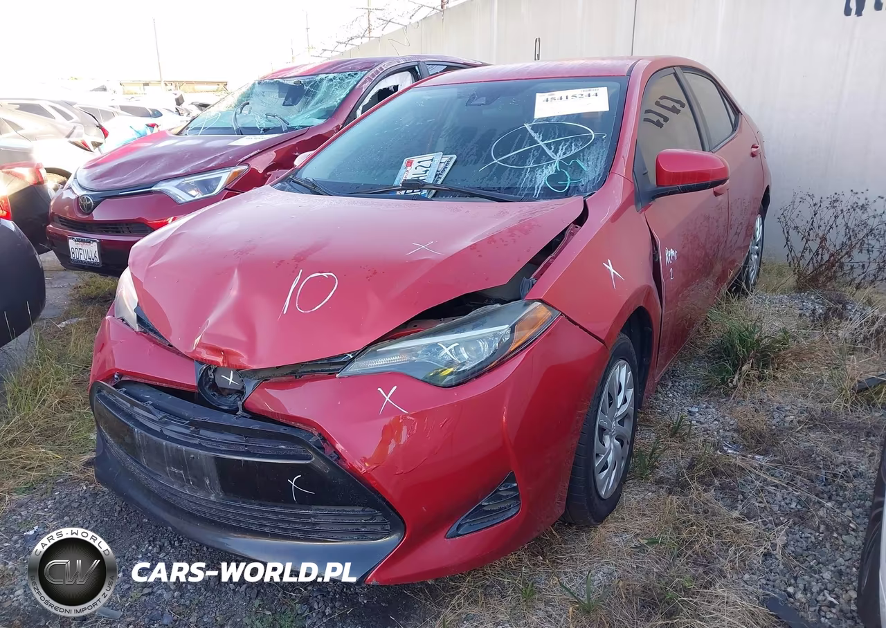 2018 Toyota Corolla Le VIN:5YFBURHE9JP825494 - 2